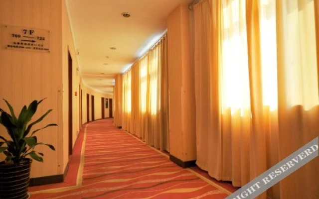 Shenpeng Business Hotel