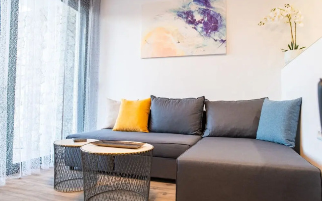 Pebble Garden Orchid