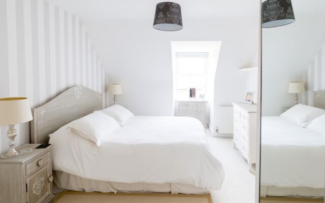 Toothbrush Apartments- Ipswich Townhouse