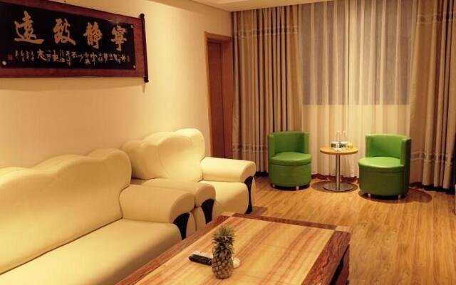 GreenTree Inn Huanzhu(S)Rd.Transit  Center Express