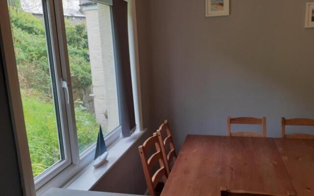 Admirals Apartment sleeps 4 adults 2 children EV Point
