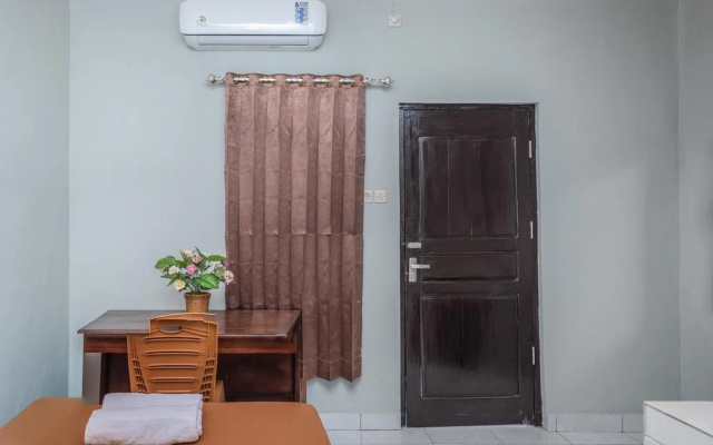 Amor Homestay near Eltari International Airport Mitra RedDoorz — фото 3