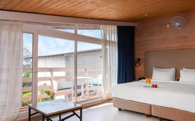 Living Room Beach Resort