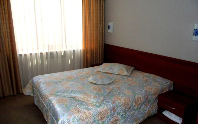 Hotel Kavkaz