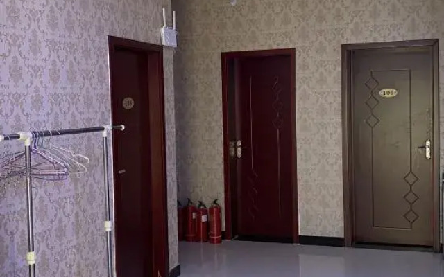 Gongyi Youjia Hotel