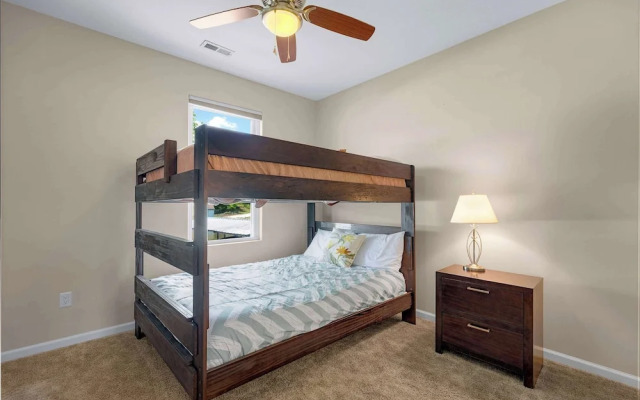 Trails End Hideaway Waterfront