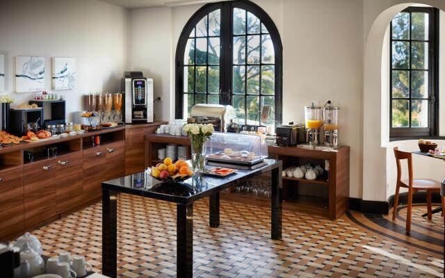 Les Terrasses du Bailli Hôtel