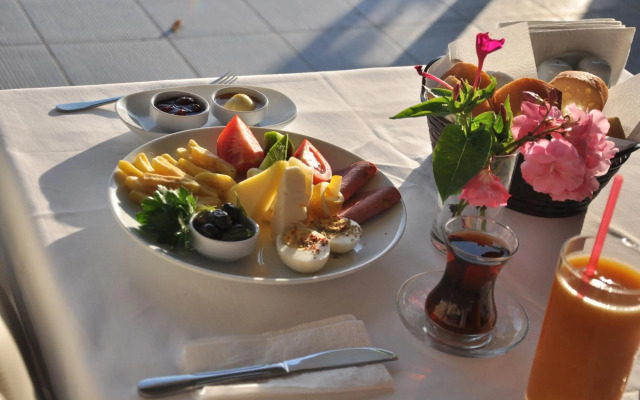 Island Hotel