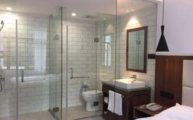 Yuyao Jjiangnanbusiness Hotel