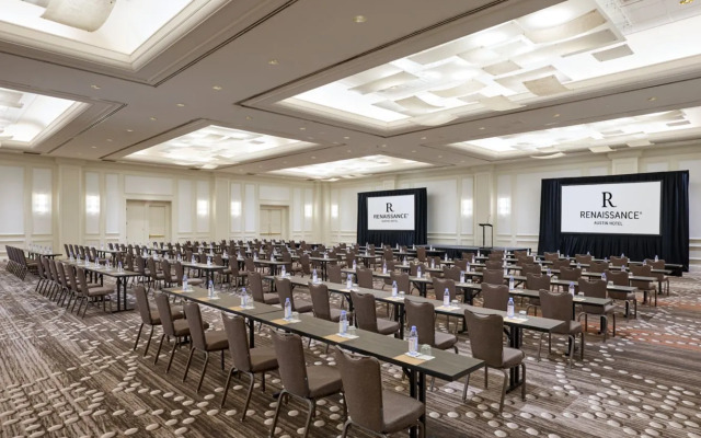 Renaissance Austin Hotel