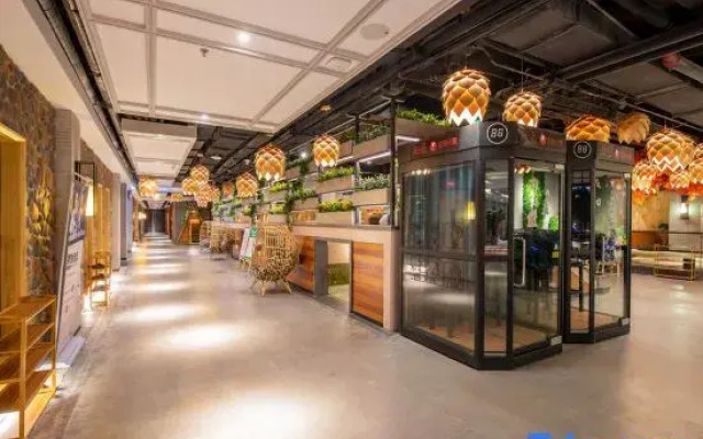 Jichun Hotspring Resort & Spa