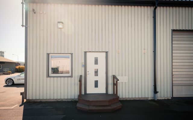 Brink Annex