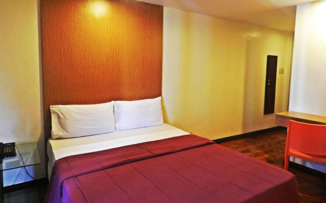 Salcedo Suites