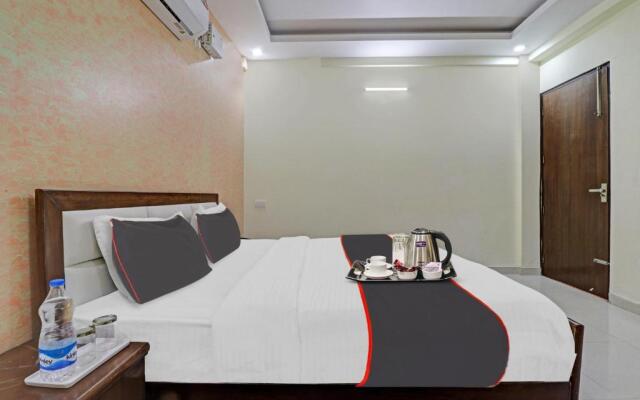 Collection O 70326 Hotel Premnagar Heights