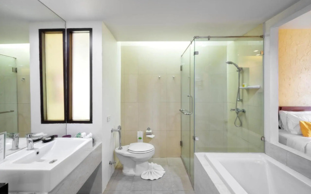 Отель Karon Phunaka Resort & Spa