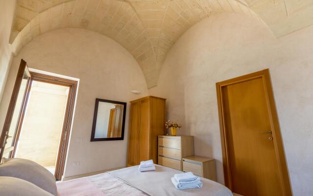 Masseria Le Giare In Carpignano Salentino