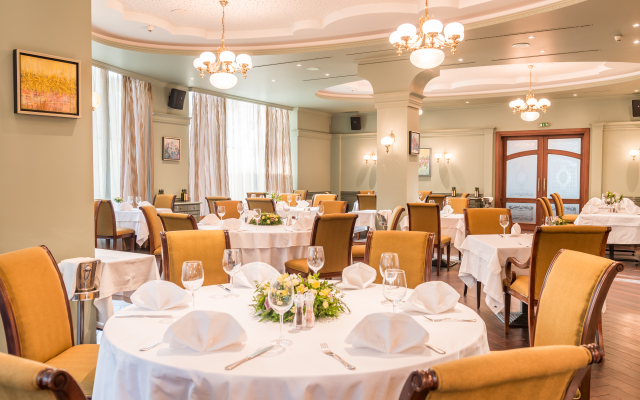 Crystal Palace Boutique Hotel