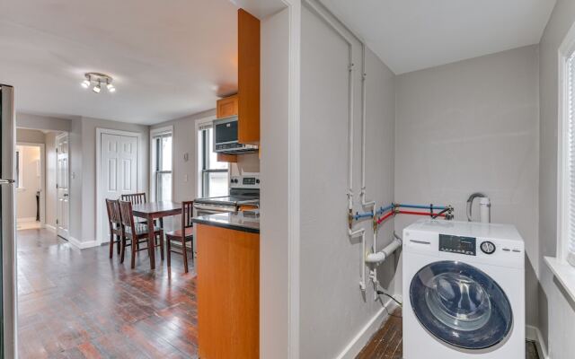Pet-friendly Malden Apartment: 7 Mi to Boston!