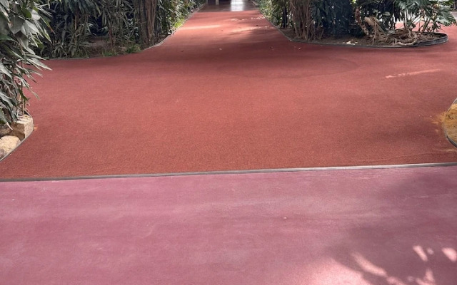 Historic Cow Palace Inn