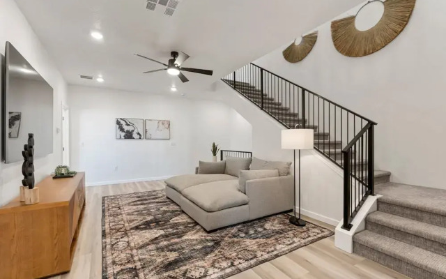 Sand Cove Retreat 5 Bedroom Townhouse