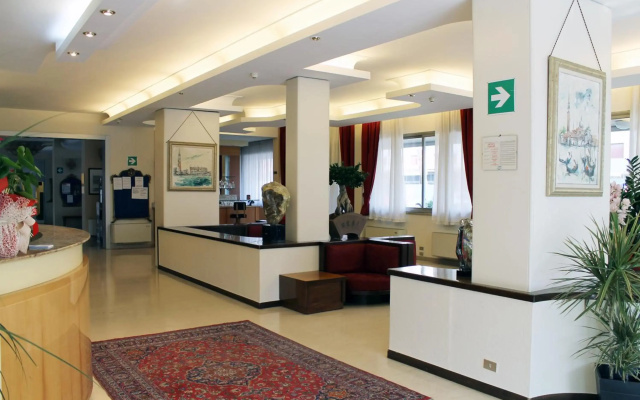Albatros Hotel