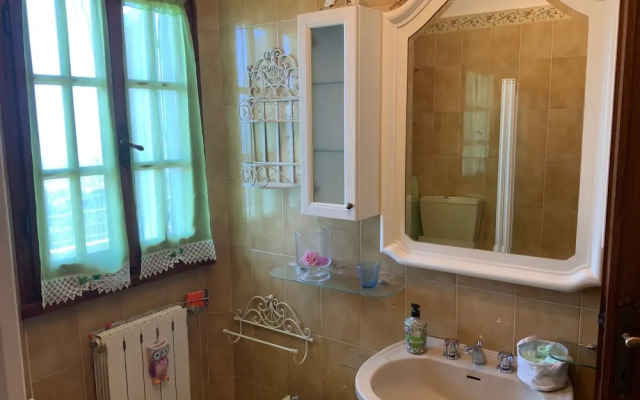 Apartment - Sleeps 2, Balcony & Parking