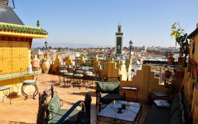 Riad Atika Mek