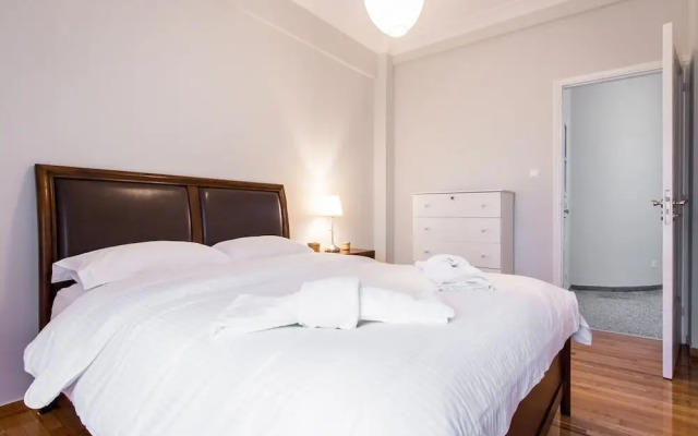 Adorable apartment under Acropolis