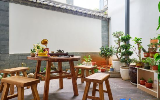 Jianshui Qingyang Homestay (Shuanglong Bridge Branch)