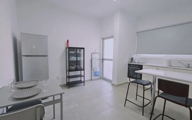142 NIC 2 - Stay City Life 2 Apartment