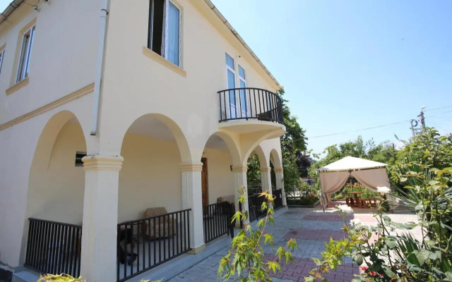 Talo's Guest House