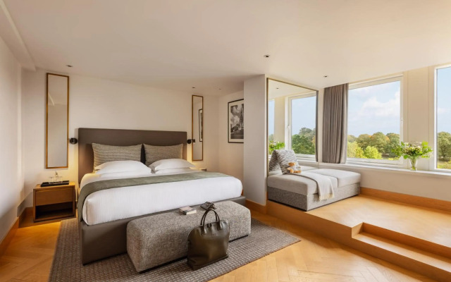 Royal Garden Hotel
