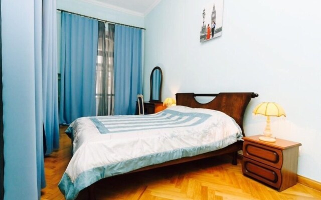 Отель Hotrent Apartments Kreschatik