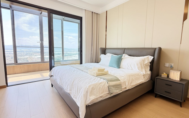 Lakefront 3BRM Holiday Villa in Kunming