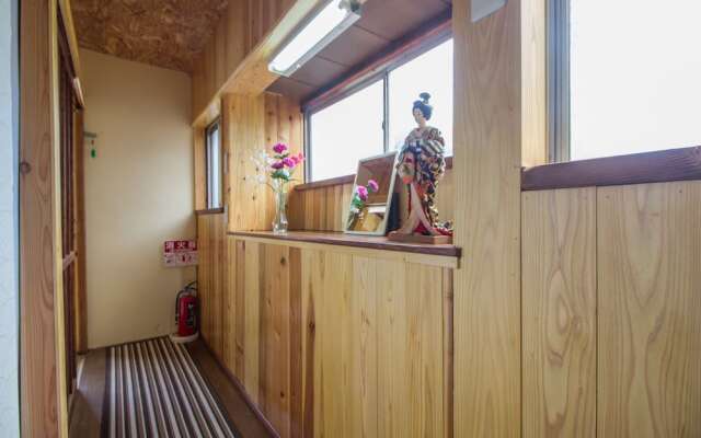 Gojo Paradiso homes restaurant and bar - Hostel