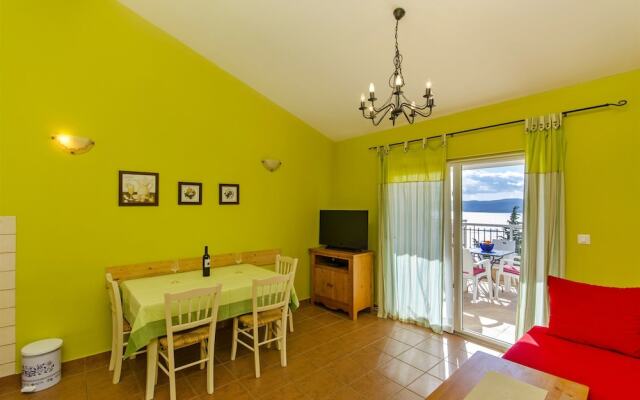 Apartments Pitesa