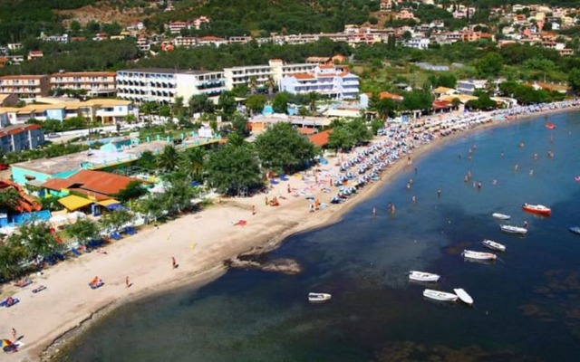 Flamingo Apartments Moraitika Corfu