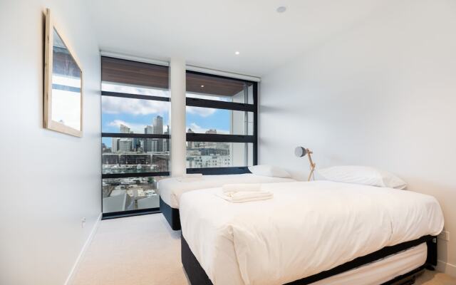 Stunning Luxury Condo at the Waterfront