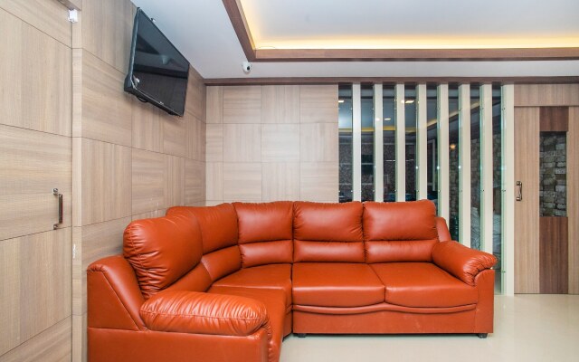 OYO 16803 Hotel Blueberry