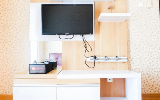 Relax & Comfy 2BR Apartment at Puri Mas