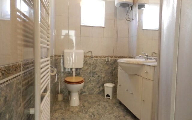 Apartments VESNA
