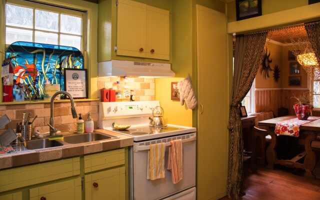 Beachside Boutique Inn
