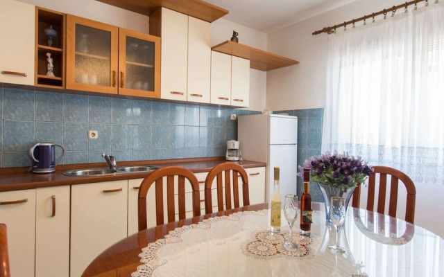 Modern Apartment in Seget Donji With View of the Sea