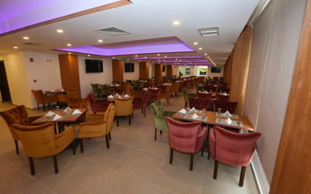 Hotel Name Samawer by Wynndham Amman Hotel