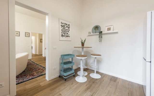 Salutati Apartments by MMega