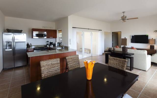Puerta Cortes Residences: Las Colinas