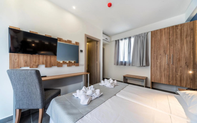 Pollis Hotel