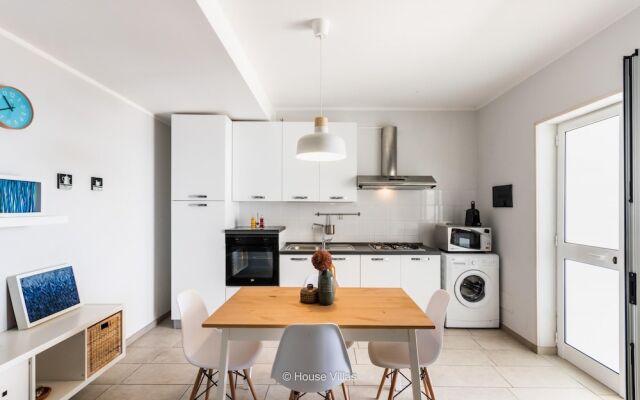 House Villas - Moon on the Sea