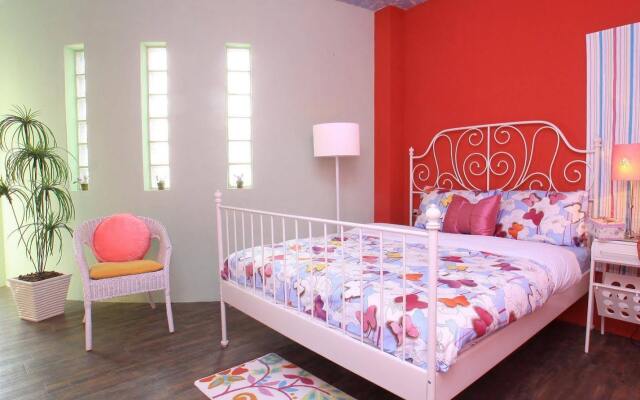 Candy House B & B