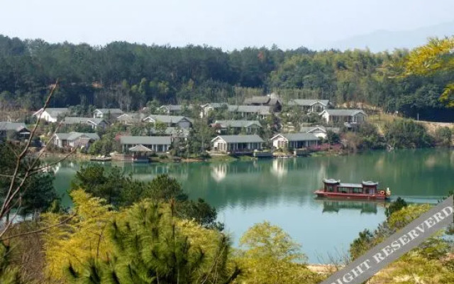 Zhongxiang Hot Spring Resort Hotel